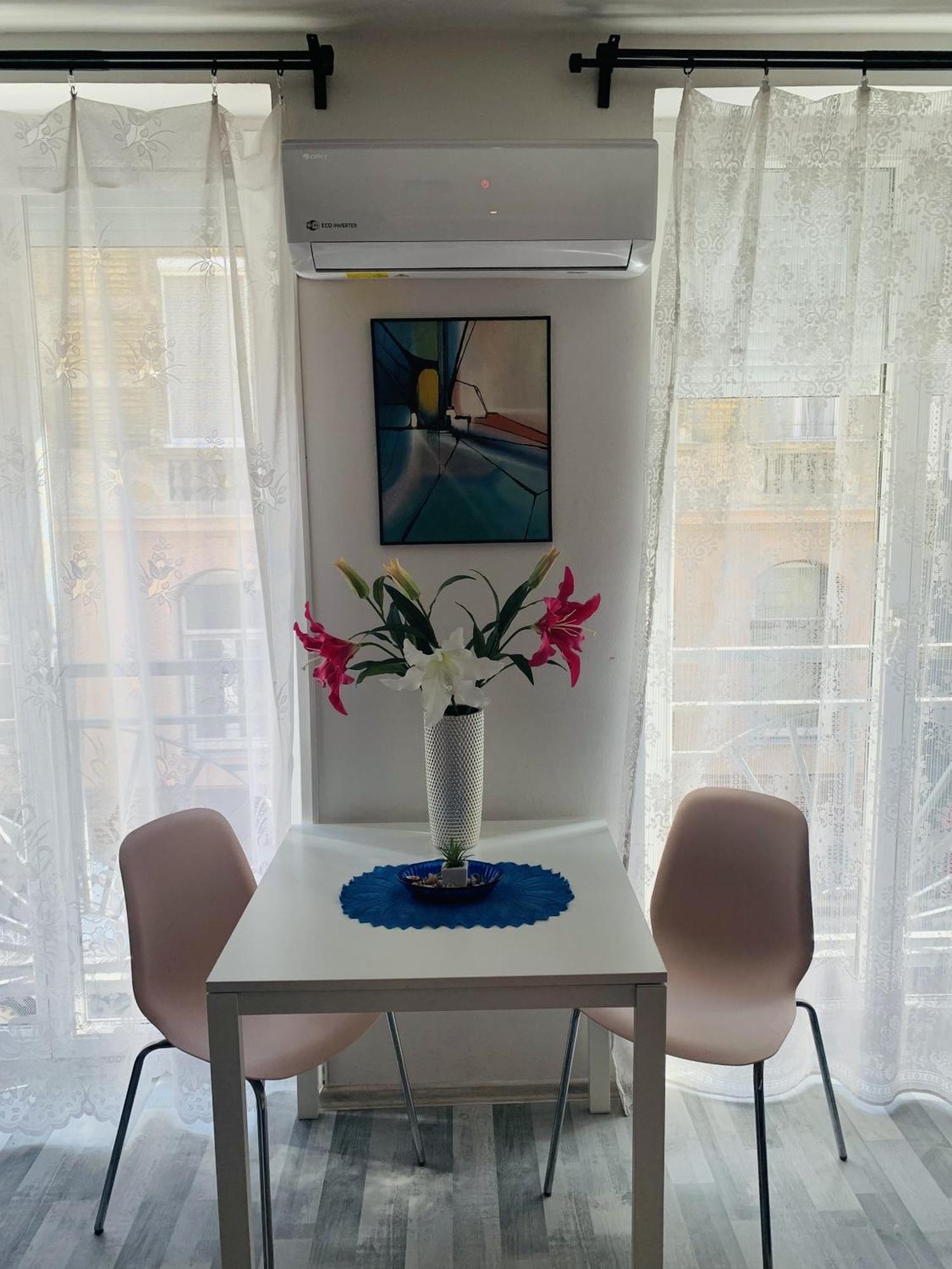 Onyx Apartment With Free Private Garage + Ac Budapeste Exterior foto